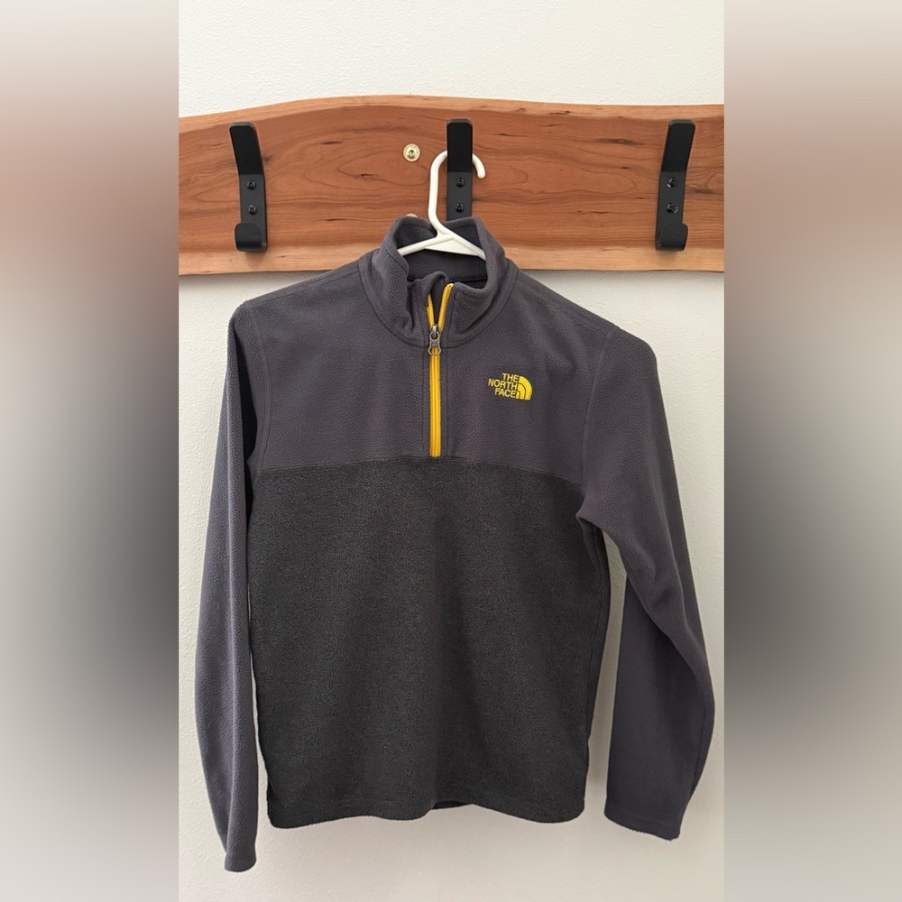 North Face Quarter Zip Fleece size 10/12 medium dark gray with yellow accents